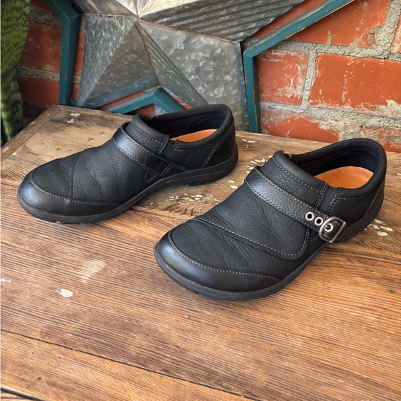 Merrell Dassie Casual Slip On Loafer Flats J69078 Black Leather Shoes Womens 7.5 - Picture 1 of 8